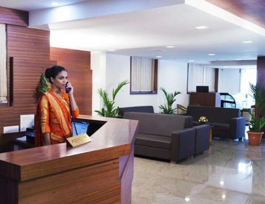 Hotel Rainbow Suites - Photo5
