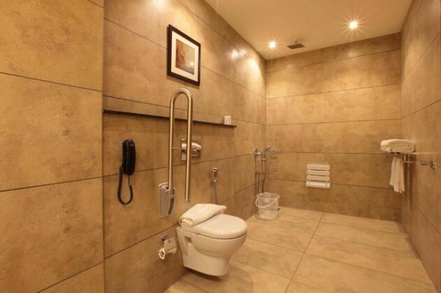 Hotel Samrat Kannur - Photo4