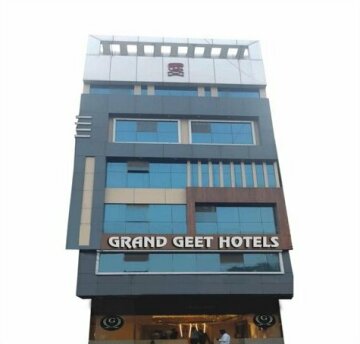 Geet Hotel