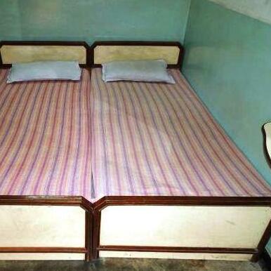 Hotel Aryawart - Photo2