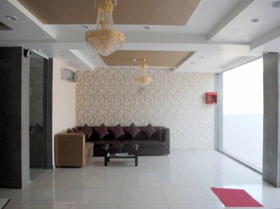 Hotel Deep Continental & Restaurant - Photo2