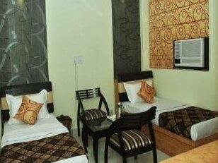 Hotel Govinda Royal - Photo2