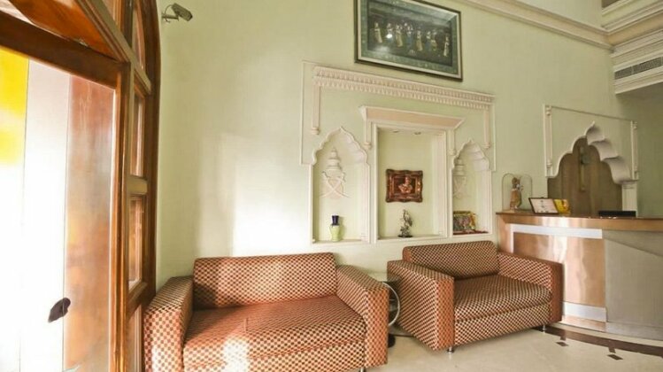 Kanha Continental Hotel - Photo2