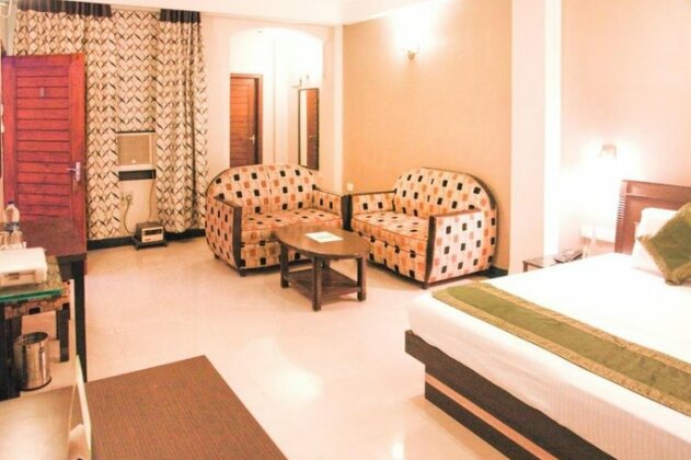 Treebo Swagat Kanpur - Photo4