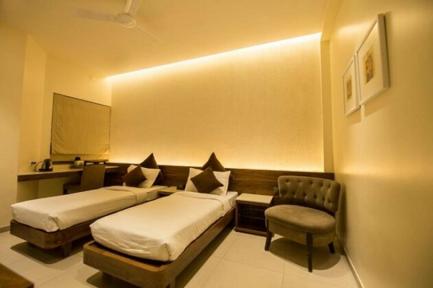 Hotel Pankaj Executive Karad - Photo2