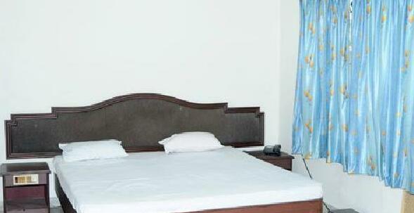 Hotel Soorya International Karamadai