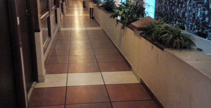 Hotel Gian Residency - Photo3