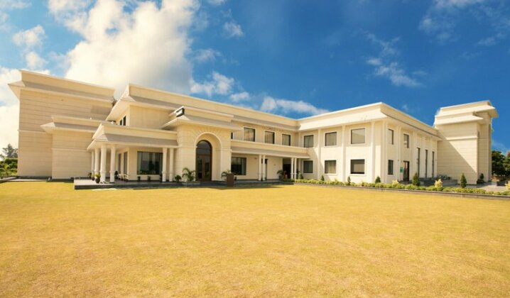 Riyasat Resort - Photo2