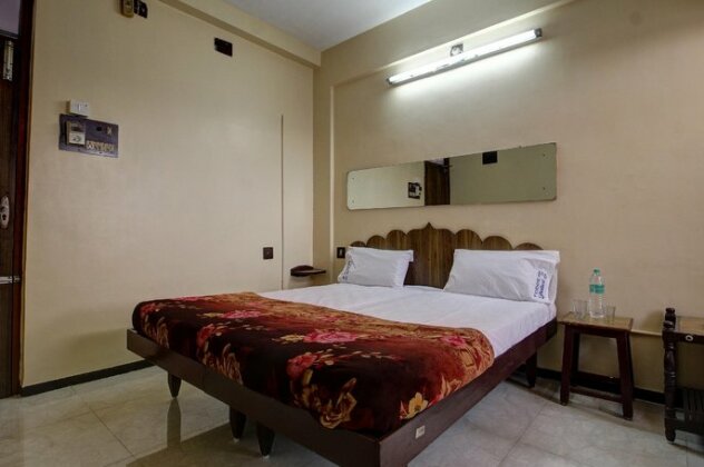 Hotel Navratna Deluxe - Photo2