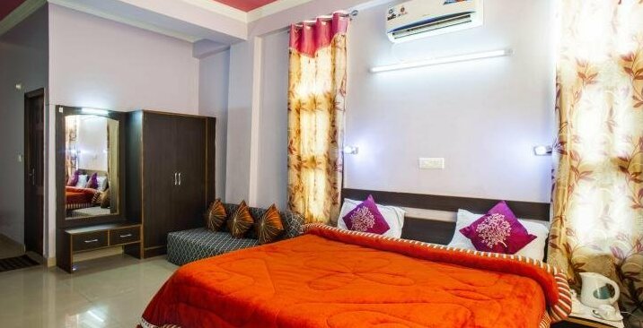AAA Hotel & Restaurant - Photo4