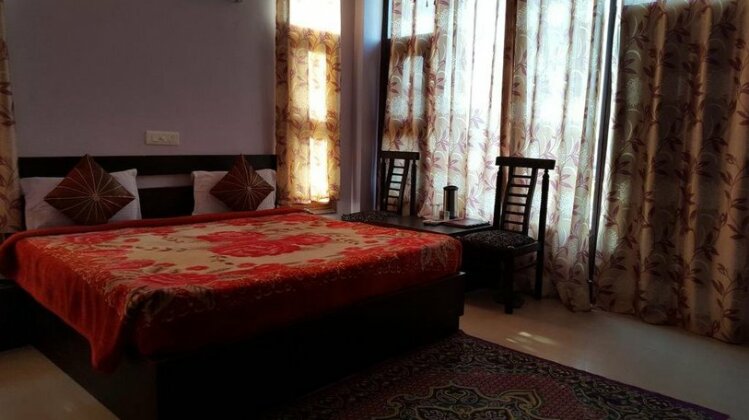 AAA Hotel & Restaurant - Photo5