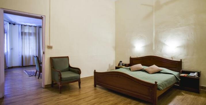 Alasia Hotel - Photo2