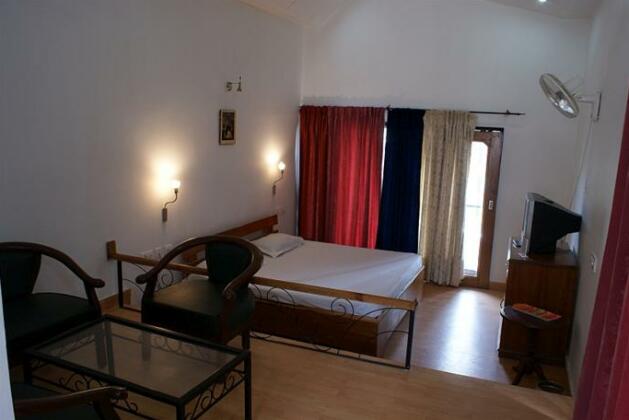 Alpine Hills Resort Kasauli - Photo3