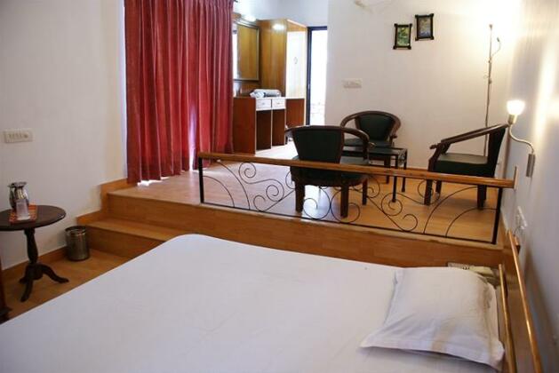 Alpine Hills Resort Kasauli - Photo5