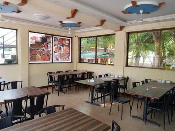 Manjo s@ Akash Beach Hotel - Photo3