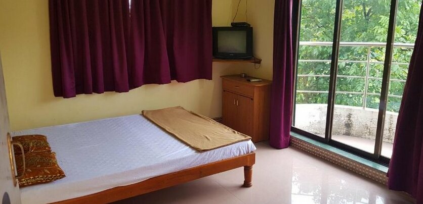 MSD Ac Guest House - Photo4