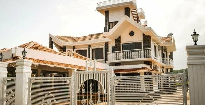 Royal Villa