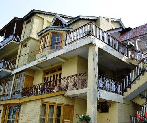  Photo 1