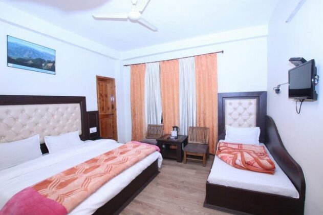 Hotel Panchali Holiday Home - Photo5