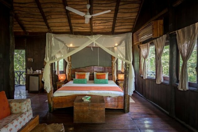 Tree House Hideaway - Photo3