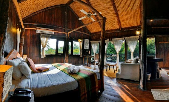 Tree House Hideaway - Photo4
