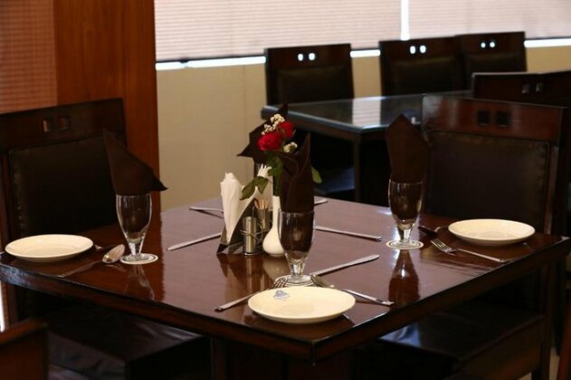 Hotel Grand Sharan - Photo2