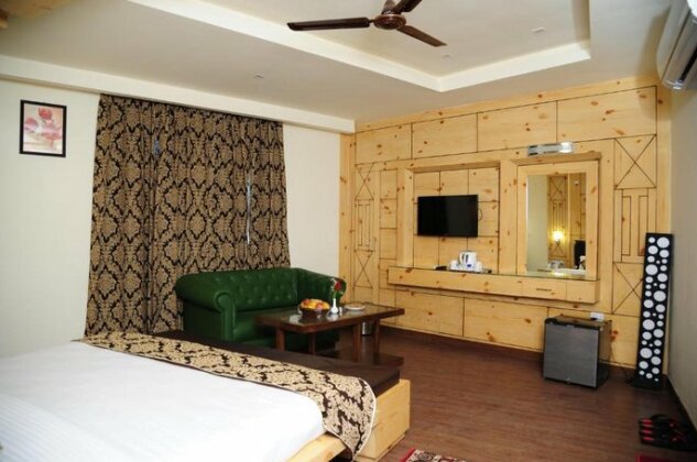 Hotel Grand Sharan - Photo5
