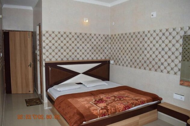 Hotel Madhuban Katra - Photo4