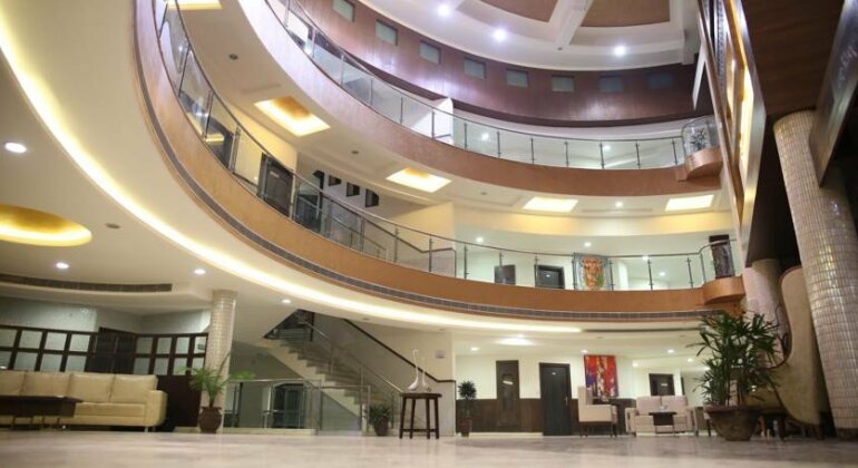 Hotel Samrat Katra - Photo2