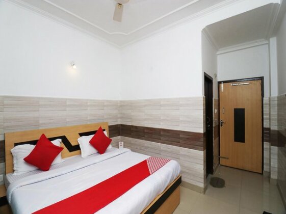 OYO 18916 Shyam Residency - Photo3