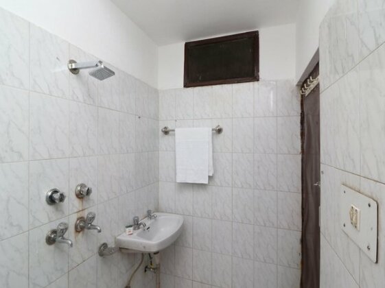 OYO 29009 Hotel Amir - Photo5