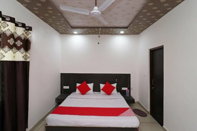 OYO 39524 Mahavir Regency - Photo5
