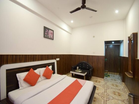 OYO 5239 Hotel Satya Shree - Photo3