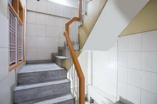  Photo 3