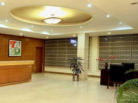 The Atrium on the Greens - Photo5