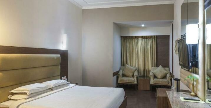 The Vaishnodevi Hotel - Photo4