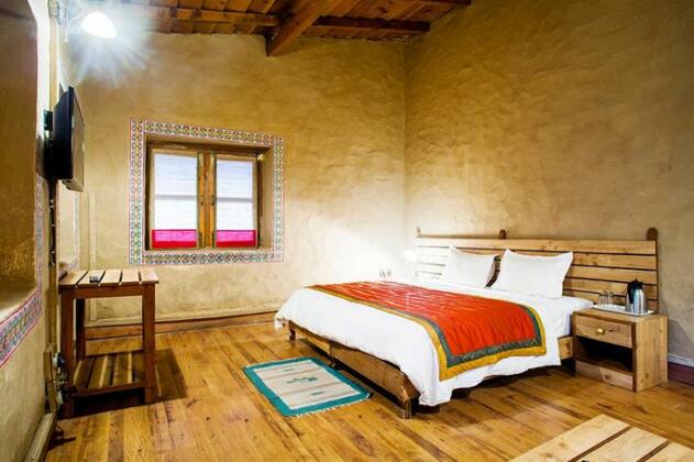 Chevron Eco Lodge