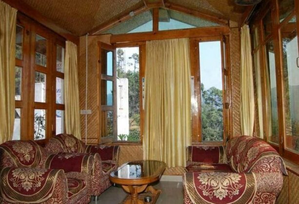 Goroomgo Homestay Kausani - Photo5