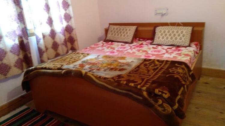 J K Guest House - Photo3