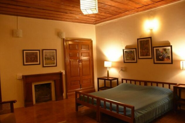 Deodar Manor - Photo2