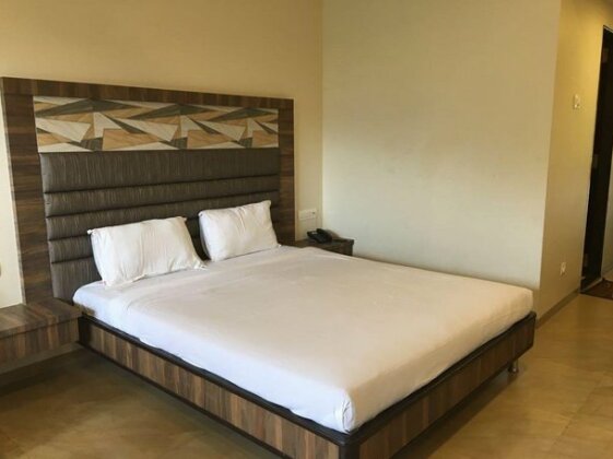 Lalit Lonavala - Photo2