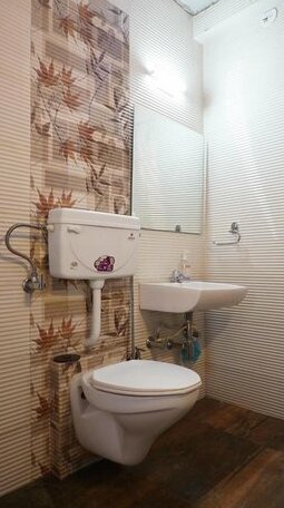 Tree top stays - pure veg - Photo3