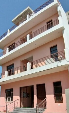 Ranjit independent rooms