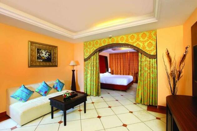 Emarald Hotel Cochin - Photo5