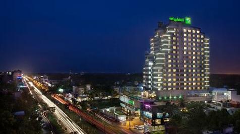 Holiday Inn Cochin - Photo3