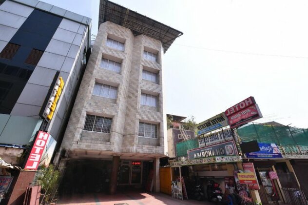 OYO 11328 Hotel Chandrika Residency