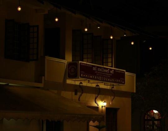 The Travellers Inn Kochi - Photo2
