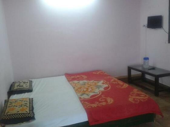 Crowd Inn - Photo5