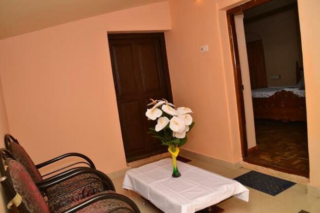 Hillington Cottage - Photo4
