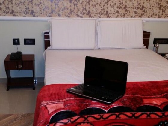 Hotel Holiday Peak - Photo4